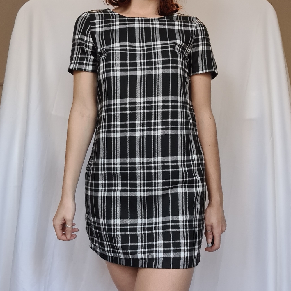 SOLD ~ Gingham t-shirt dress black & white mini size 8 - Picture 4 of 10